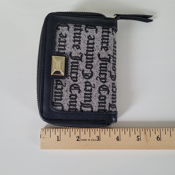 JUICY COUTURE WALLET FAUX LEATHER ZIP AROUND SMALL CLUTCH - Picture 11 of 12